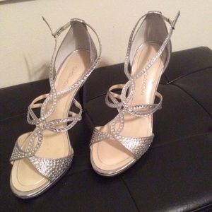 Like new sparkling heels